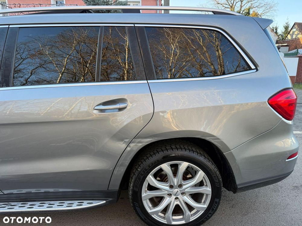 Mercedes-Benz GL - 11