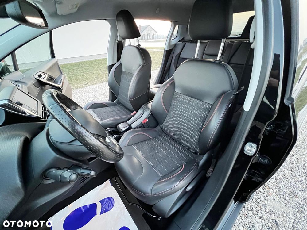 Peugeot 2008 BlueHDi 120 EAT6 Black Edition - 22