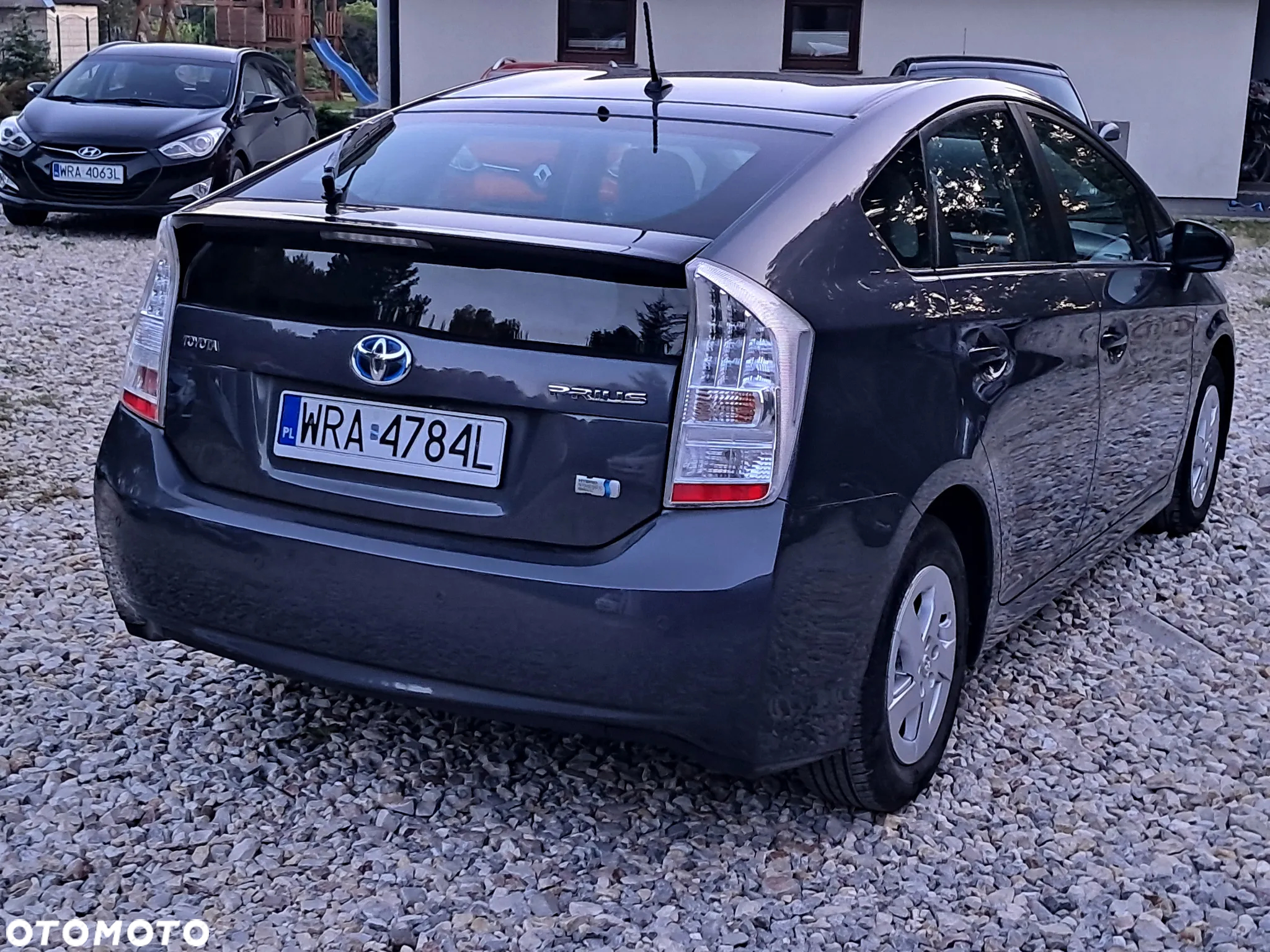 Toyota Prius Plug-in 1.8 HSD Premium - 8