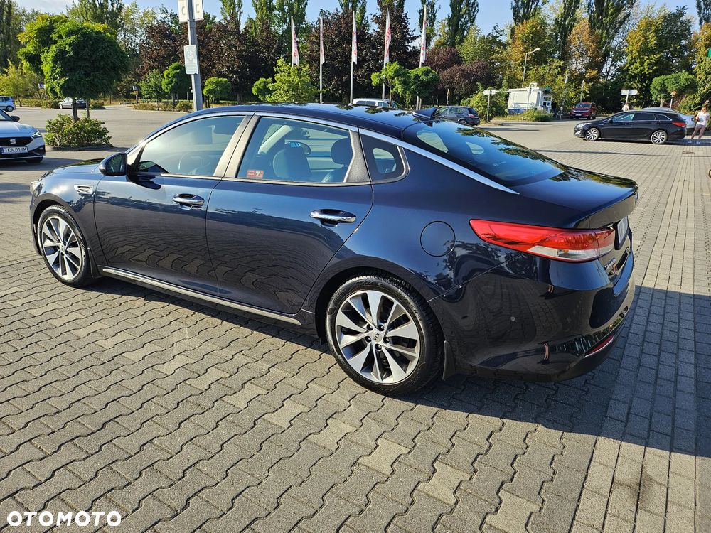 Kia Optima 2.0 XL - 7