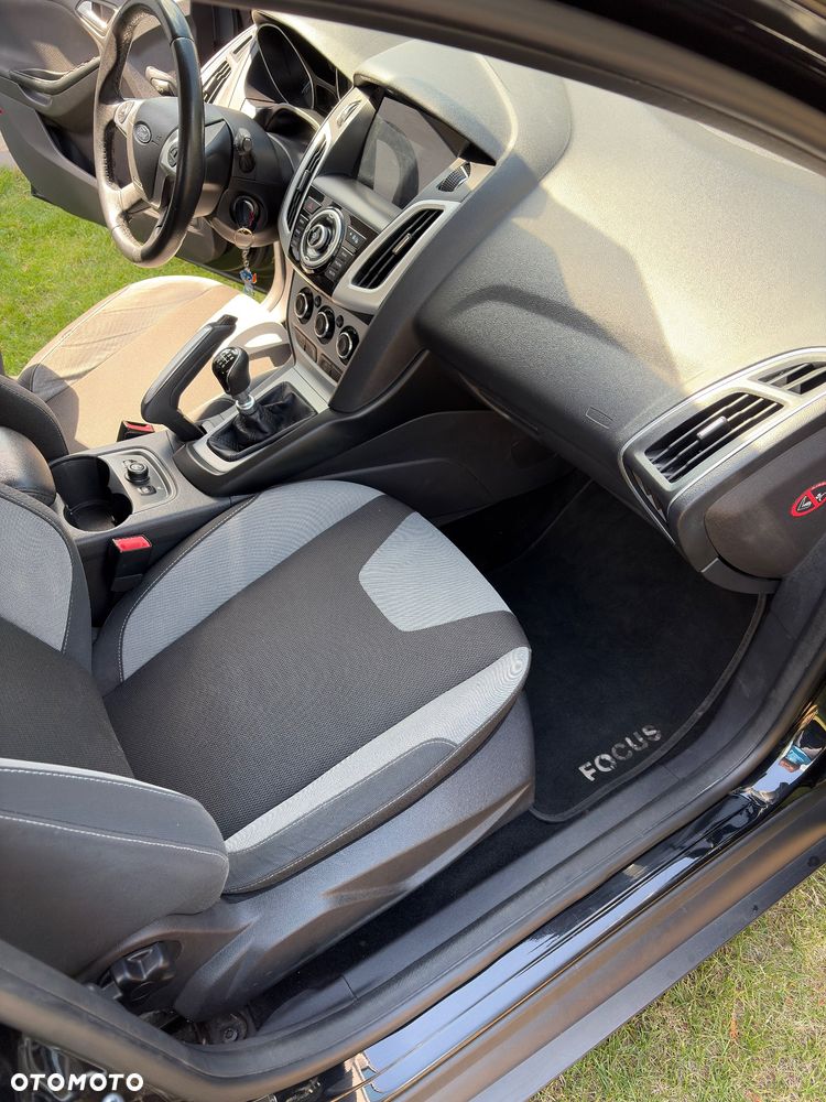 Ford Focus 1.0 EcoBoost Trend - 16