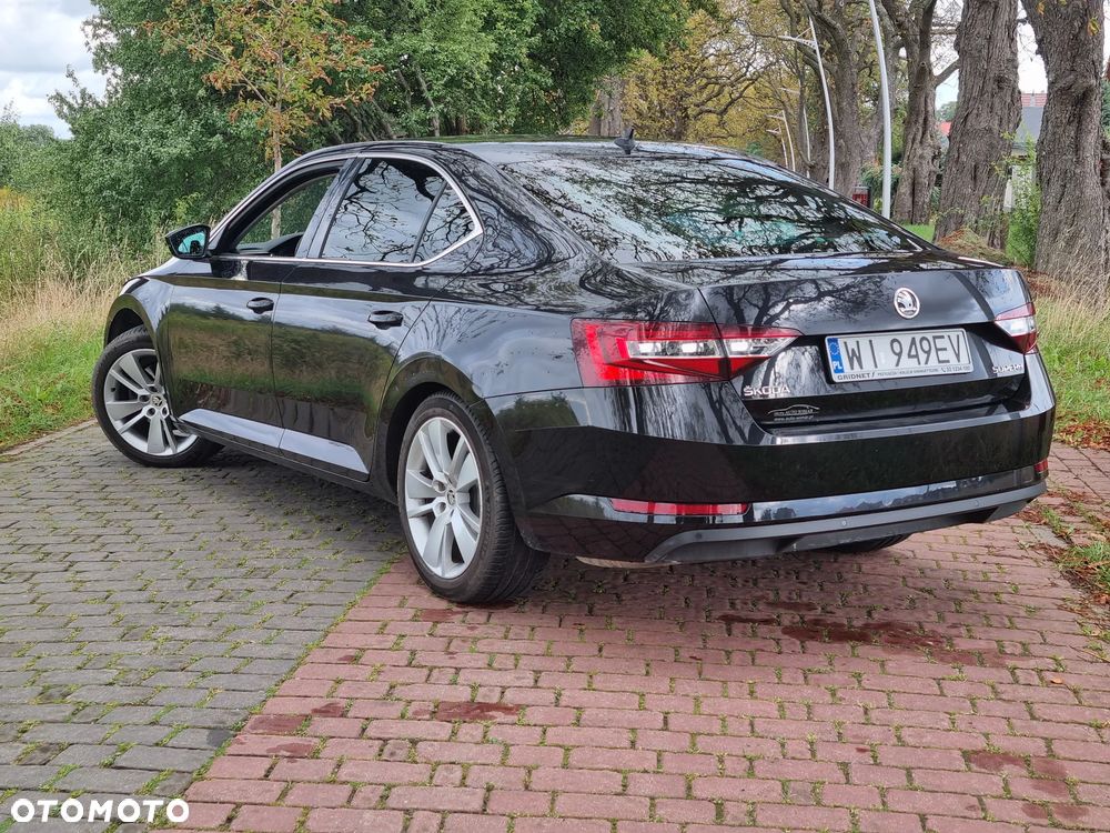Skoda Superb 2.0 TSI Style DSG - 34