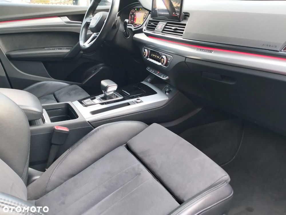 Audi Q5 Sportback - 36