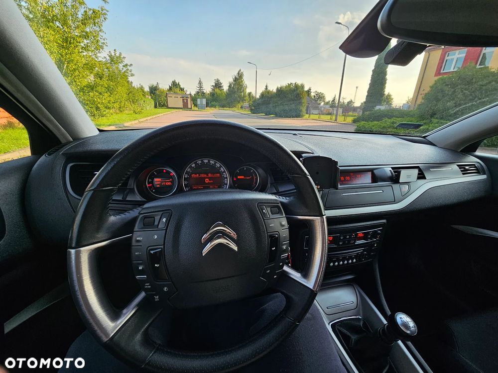 Citroën C5 2.0 HDi Confort - 10