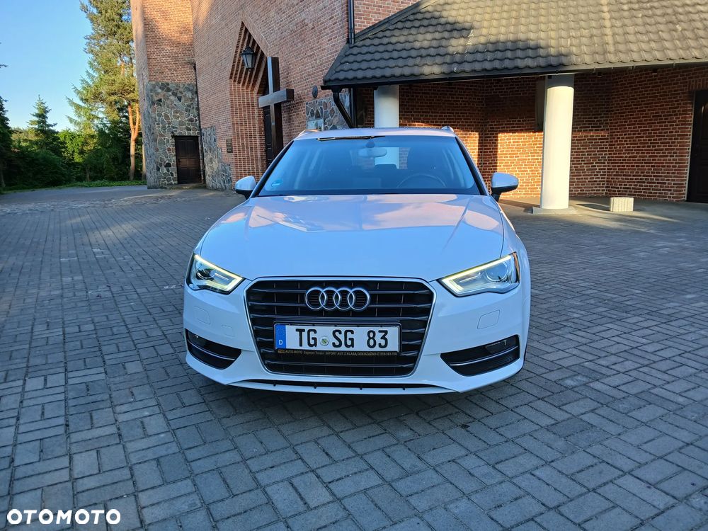 Audi A3 Sportback 1.6 TDI Attraction - 2