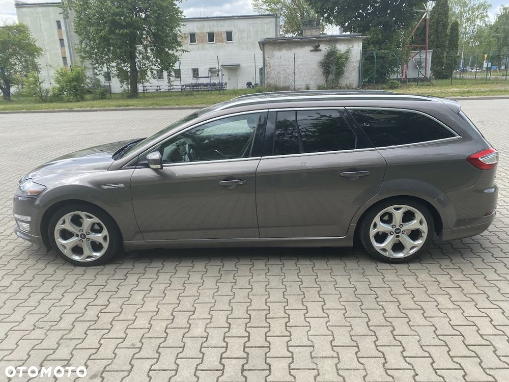 Ford Mondeo 2.0 TDCi Platinium X Plus (Titanium) - 4