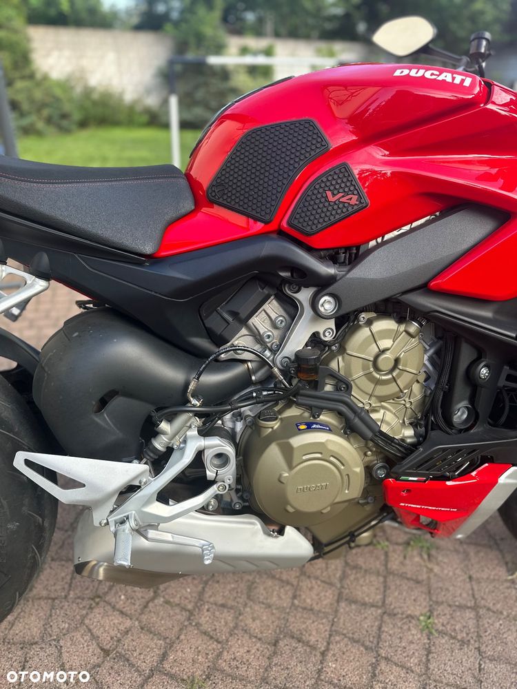 Ducati Streetfighter V4 - 5