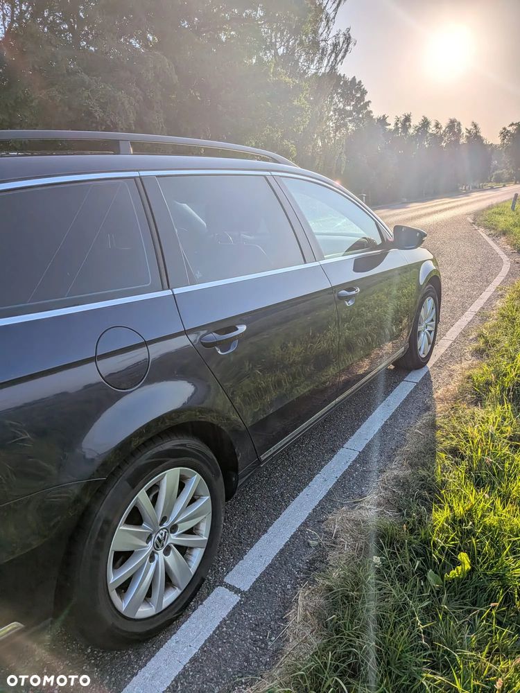 Volkswagen Passat - 21