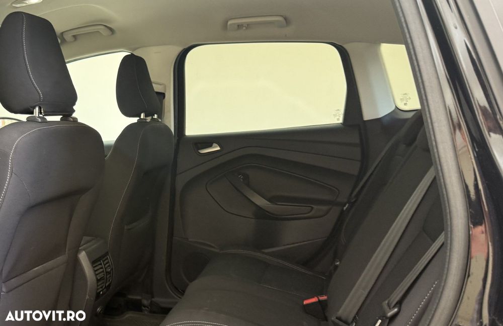 Ford Kuga - 9
