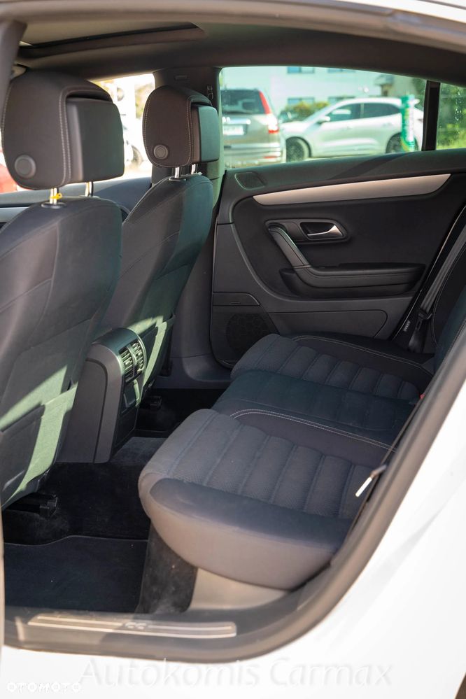 Volkswagen CC 2.0 TDI BlueMotion Technology - 23