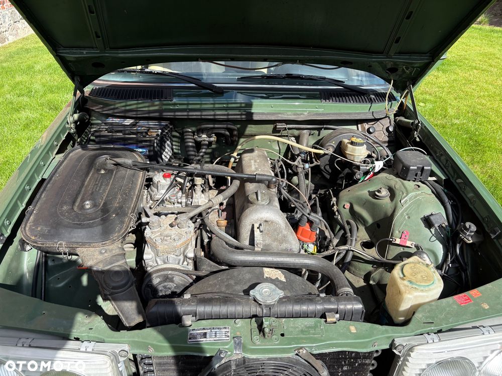 Mercedes-Benz W123 - 21