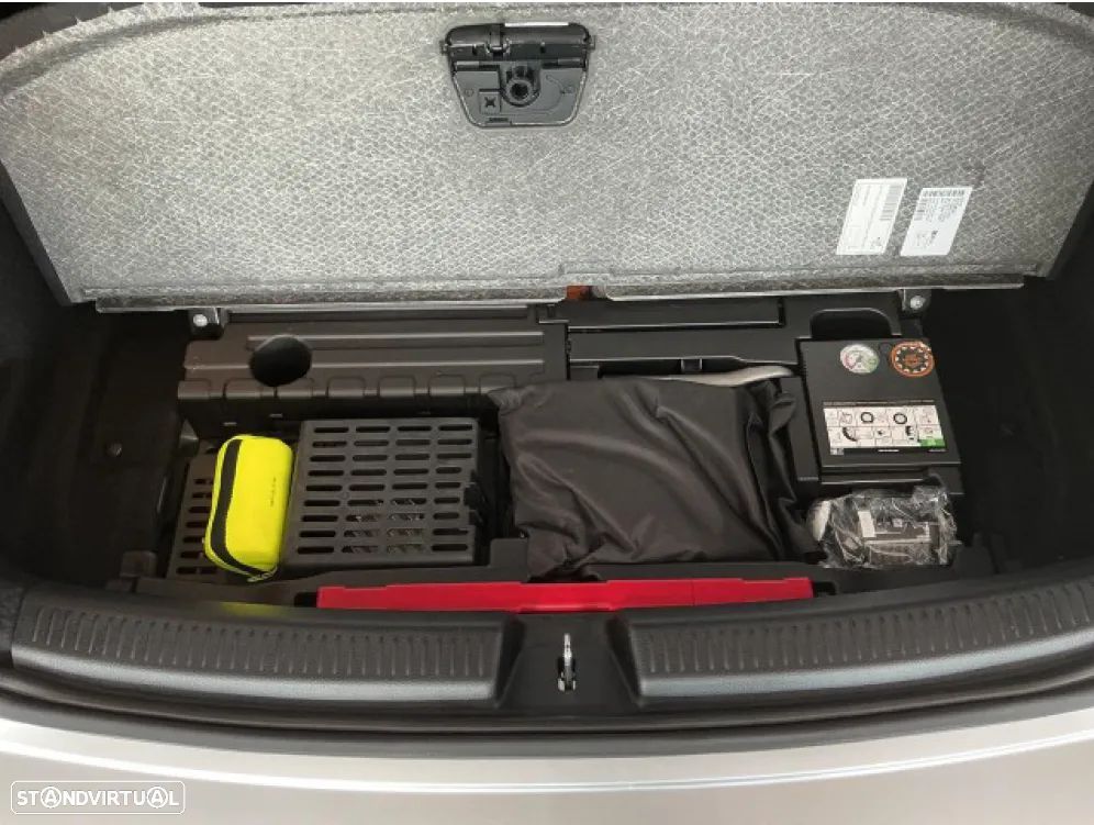 Mercedes-Benz A 250 e 8G-DCT AMG Line - 11