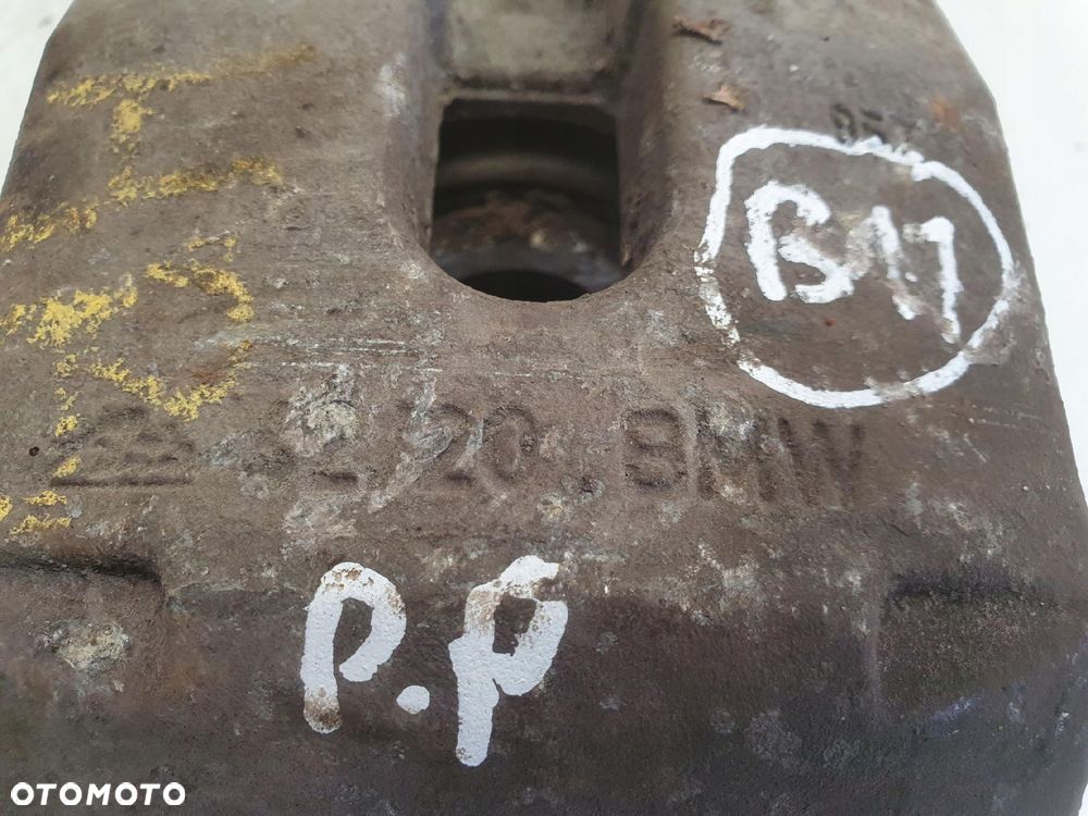 BMW E60 PRZEDNI ZACISK HAMULCOWY prawy przód pasażera 42/20 - 2