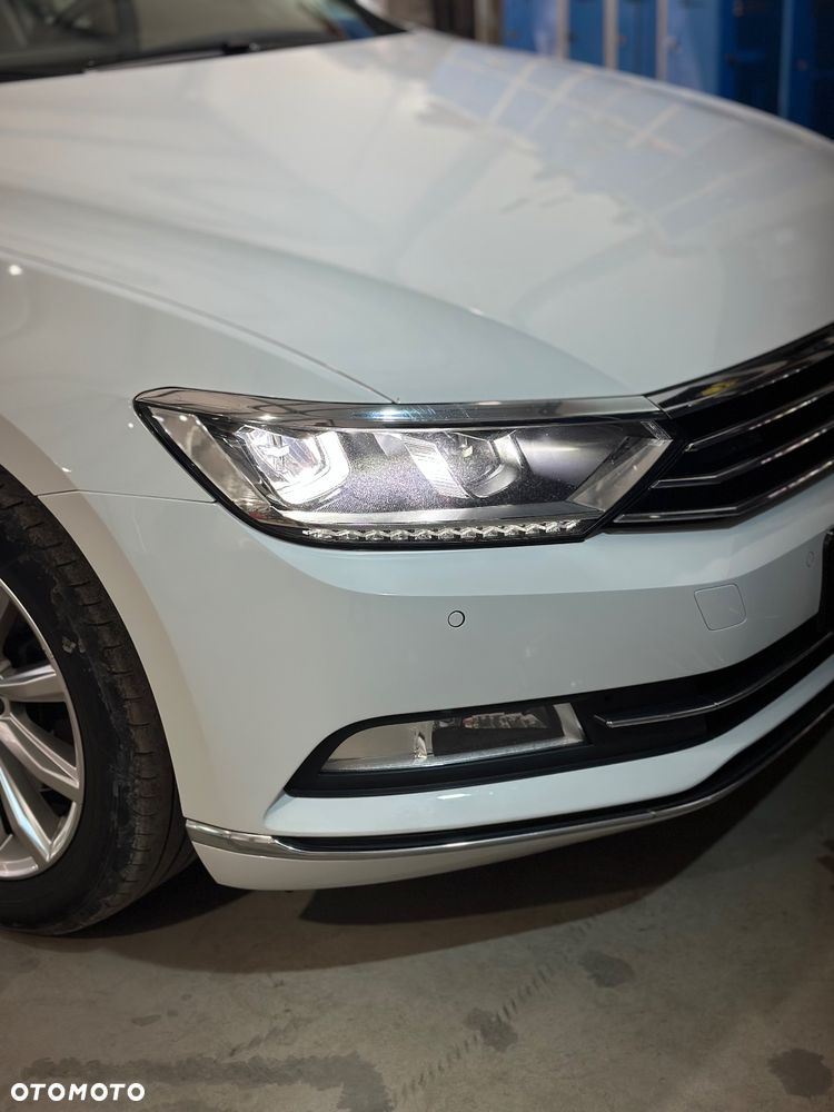 Volkswagen Passat 2.0 TDI BMT 4Mot Highline DSG - 16