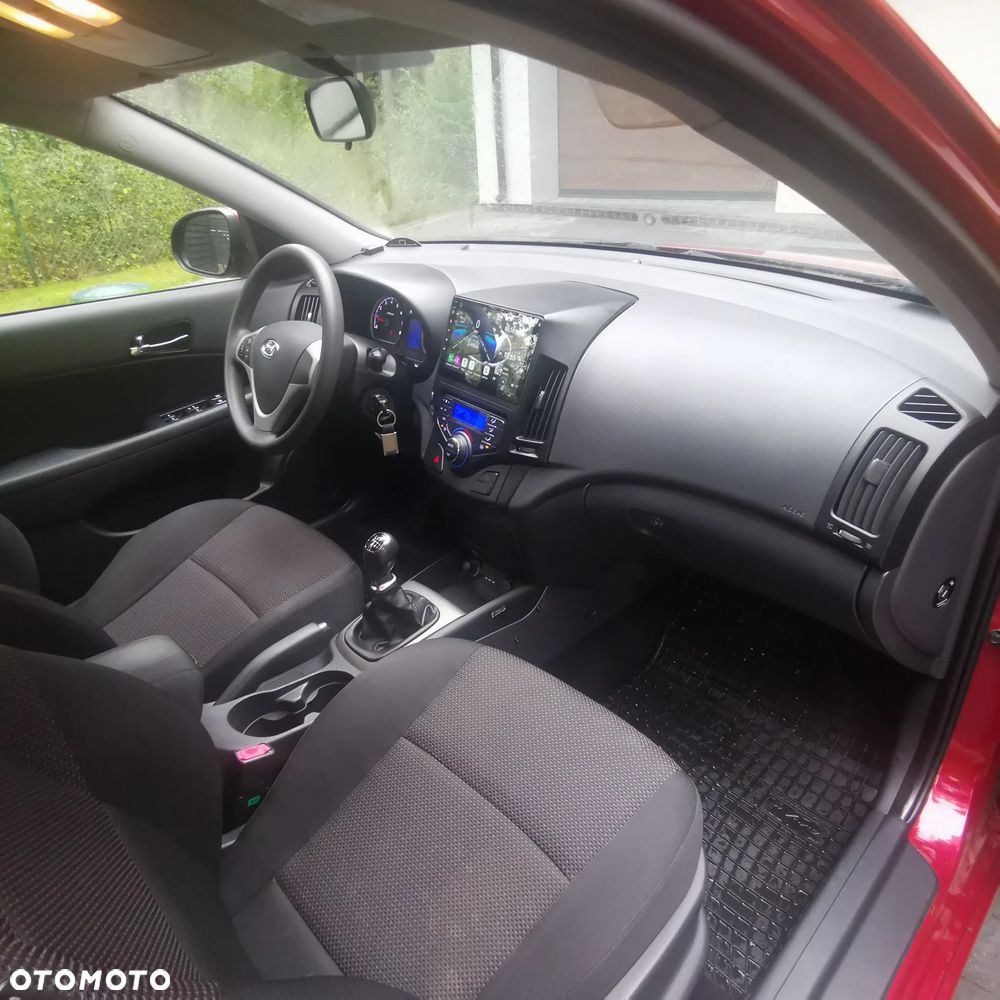 Hyundai i30 1.6 Premium - 12