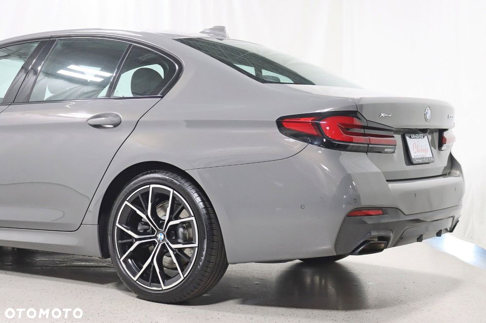 BMW Seria 5 530i xDrive M Sport Edition - 8