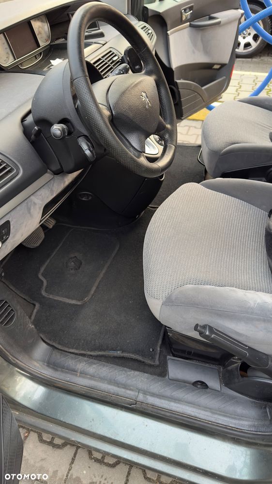 Peugeot 807 2.0 Trendy - 13