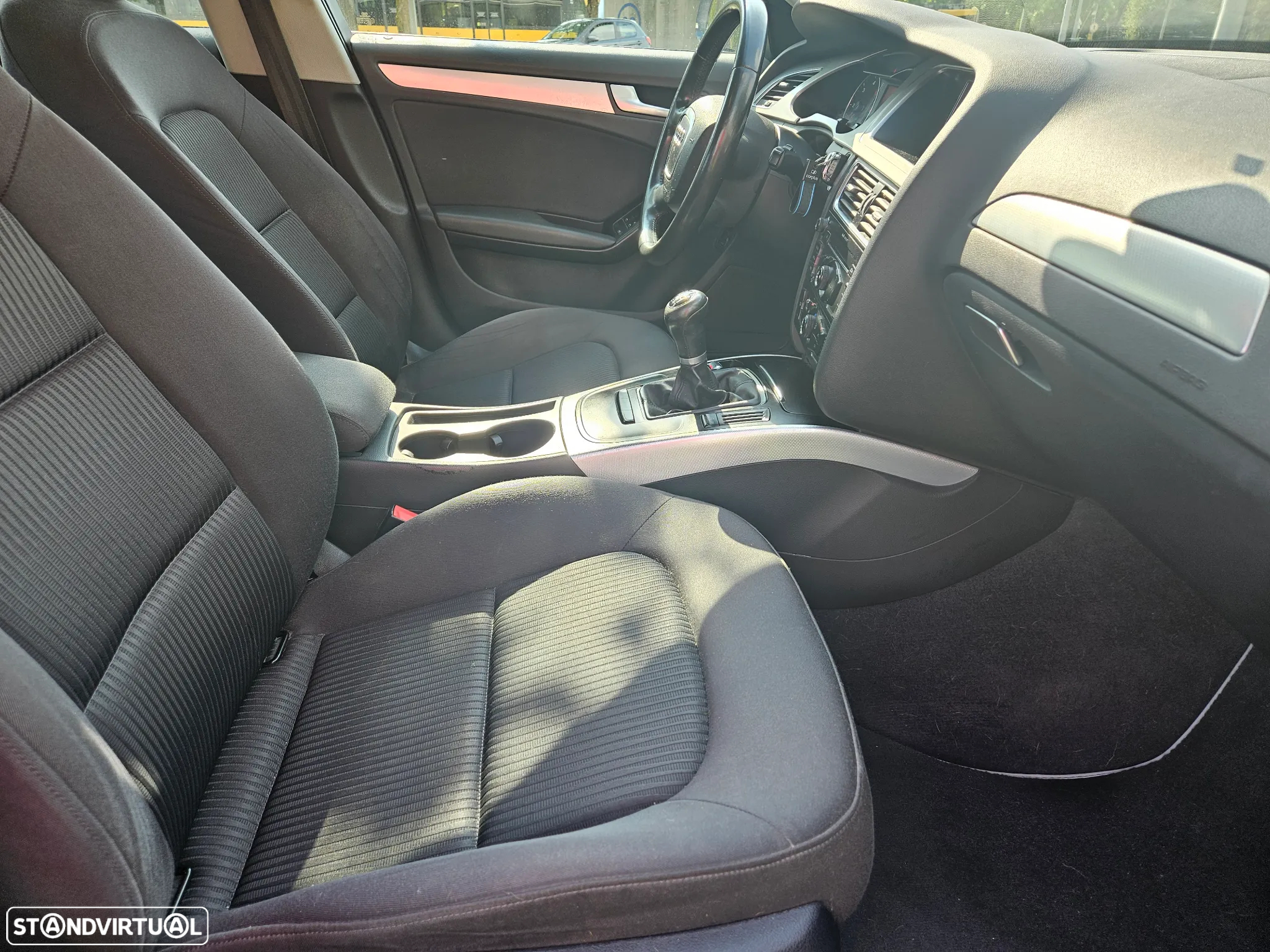 Audi A4 2.0 TDI exclusive - 20