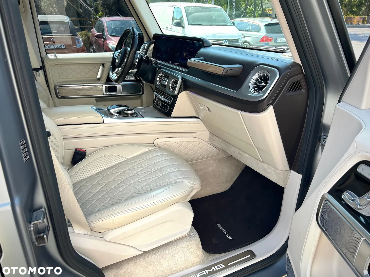 Mercedes-Benz Klasa G AMG 63 4x4 - 21