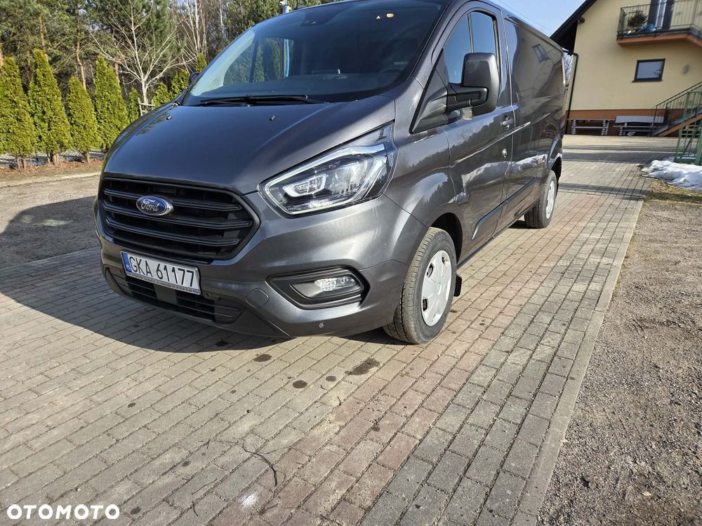 Ford TRANSIT CUSTOM - 1
