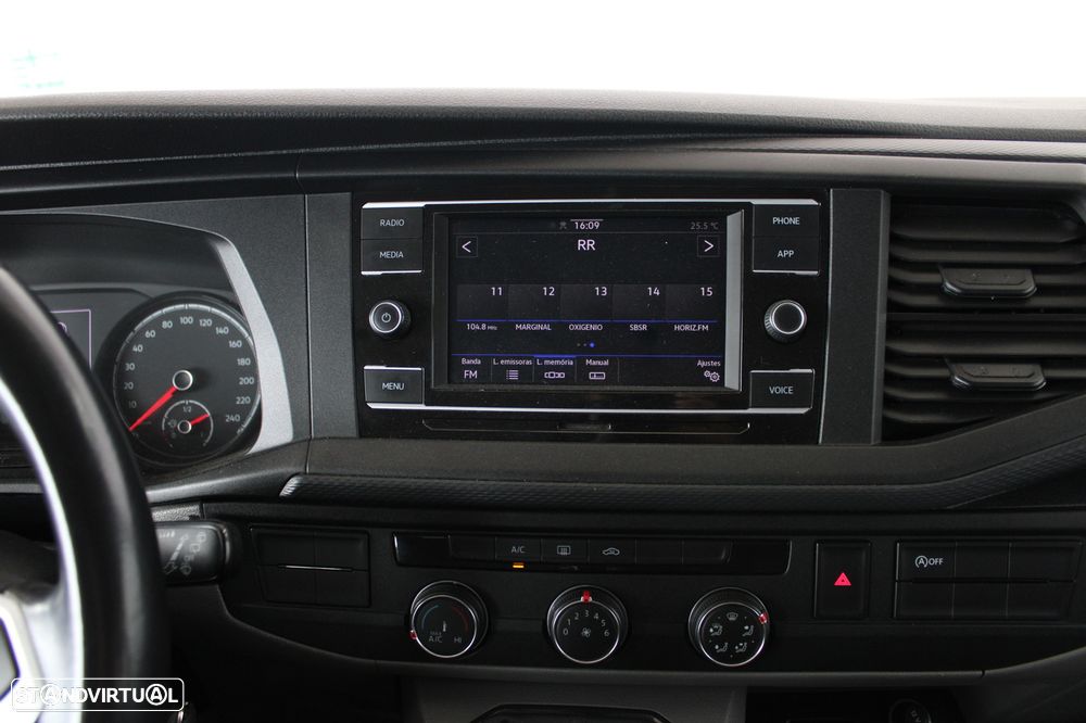 VW Transporter 2.0 TDi Business - 17