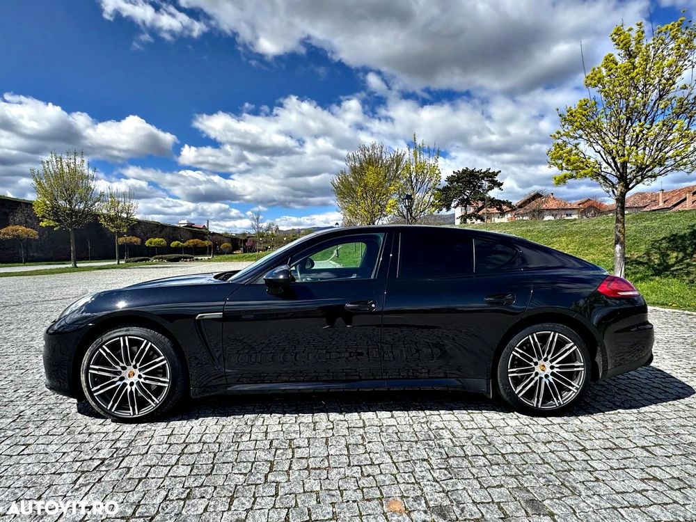 Porsche Panamera Edition - 4