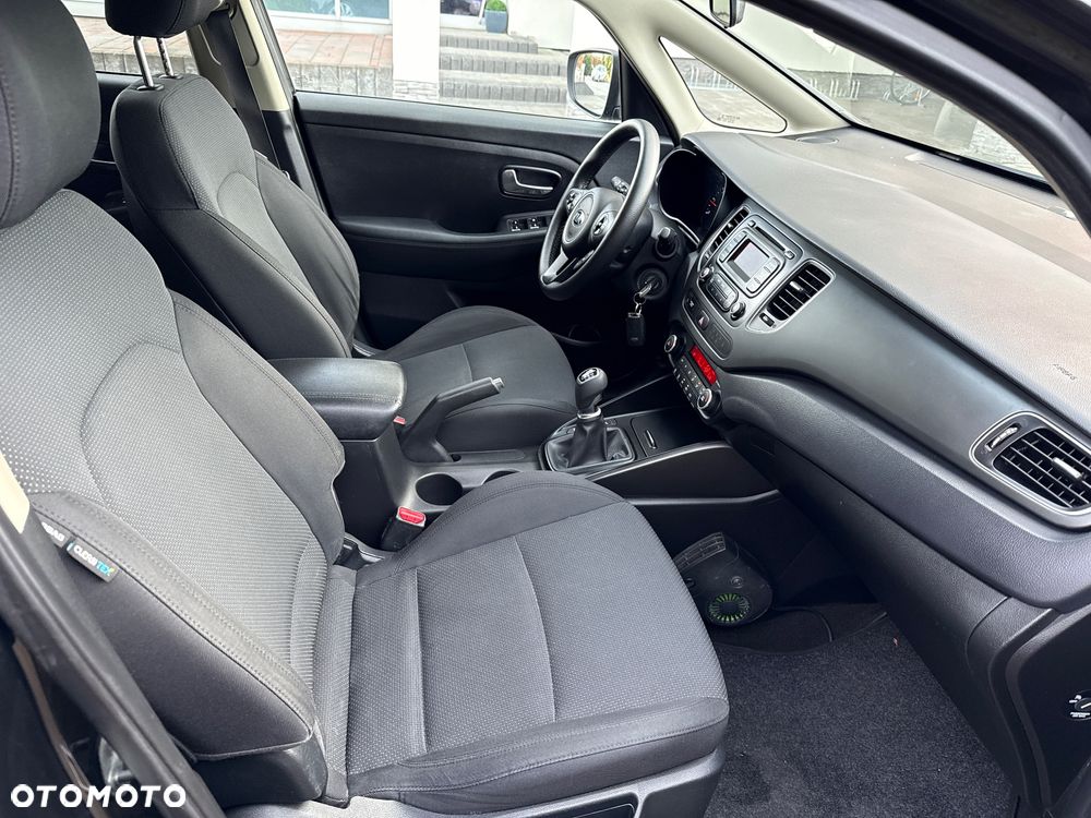 Kia Carens 1.7 CRDi XL 7os - 22