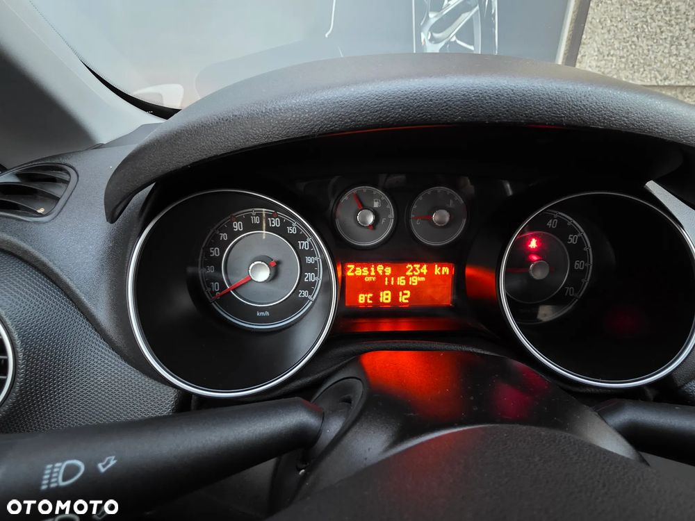 Fiat Punto 1.4 Easy S&S - 20