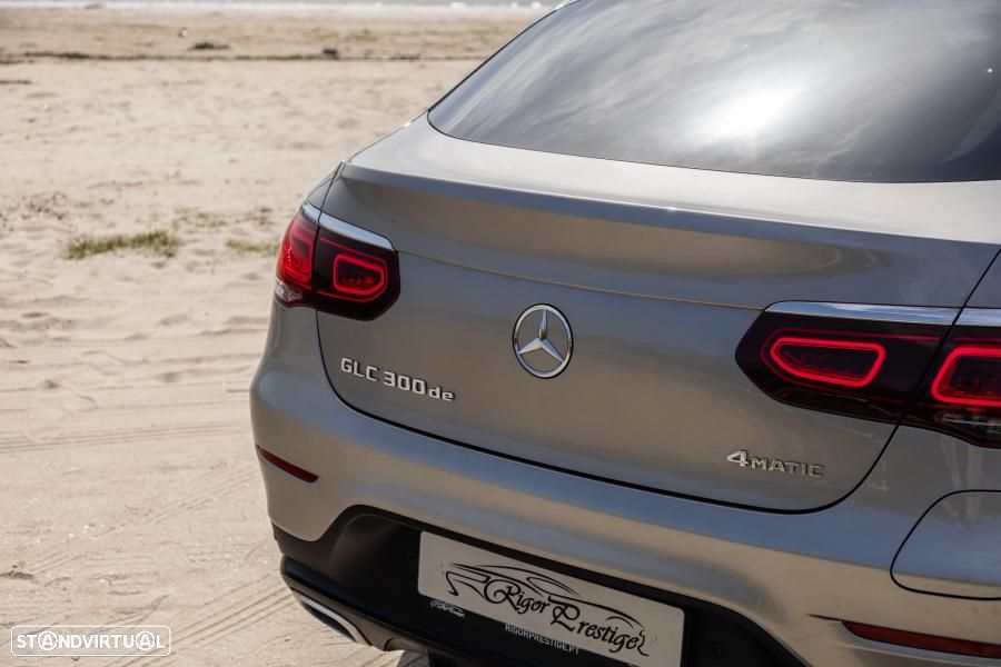 Mercedes-Benz GLC 300 e Coupe 4Matic - 9