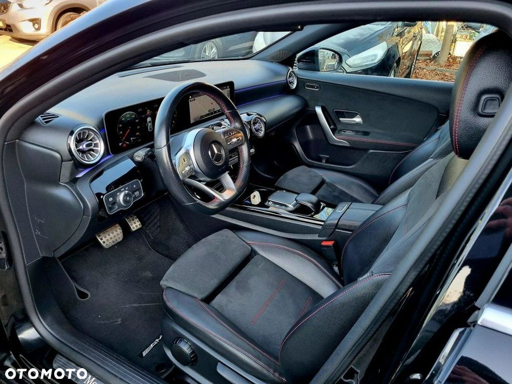 Mercedes-Benz Klasa A 220 4Matic 7G-DCT AMG Line - 10