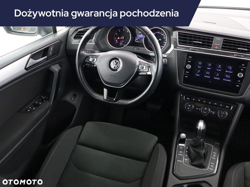 Volkswagen Tiguan - 9