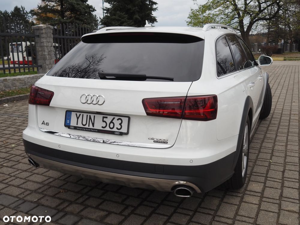Audi A6 Allroad - 11