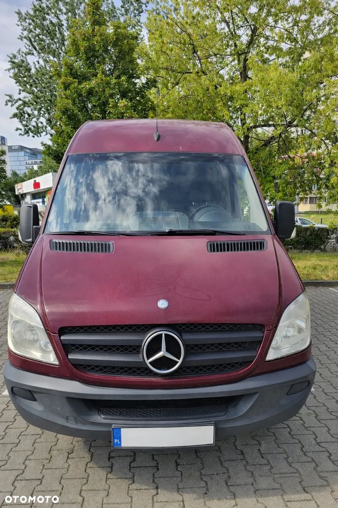 Mercedes-Benz Sprinter - 1