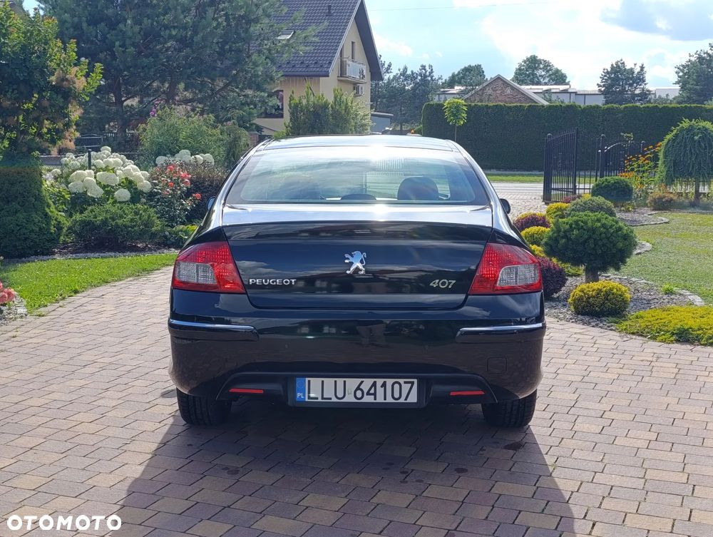 Peugeot 407 - 11