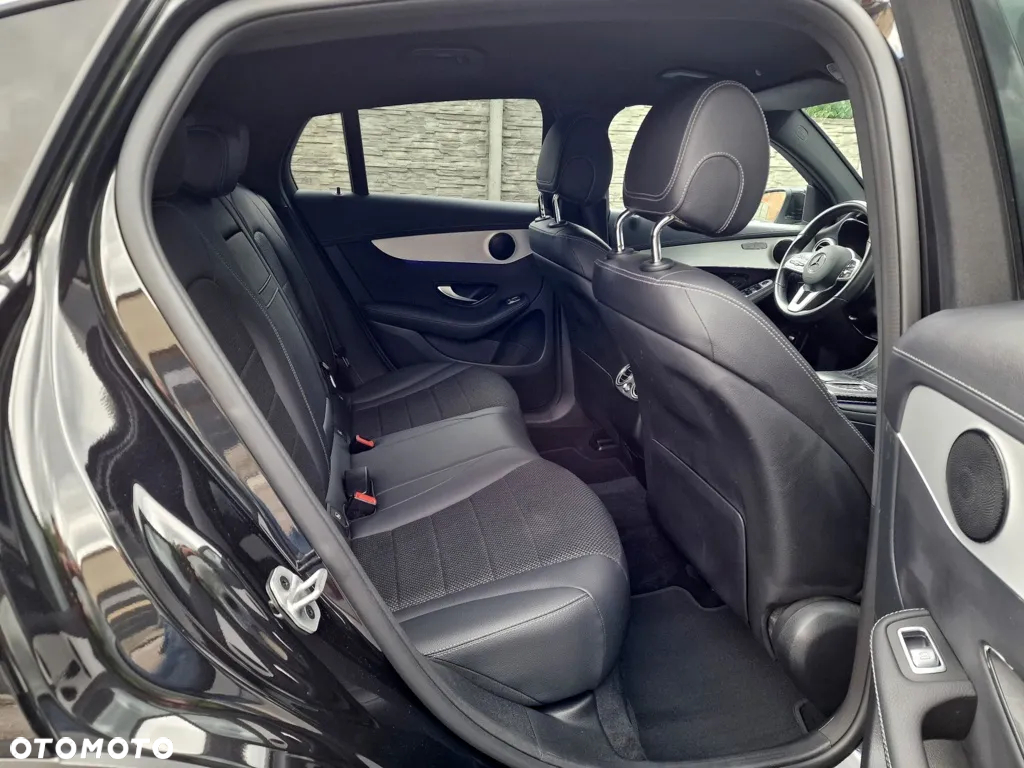 Mercedes-Benz GLC GLC-Coupe 300 de 4Matic 9G-TRONIC AMG Line - 17
