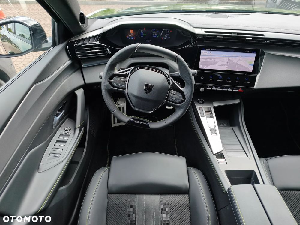 Peugeot 408 1.6 Plug-in Hybrid 240 GT Exclusive e-DCS7 - 12