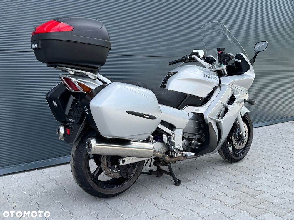 Yamaha FJR - 3
