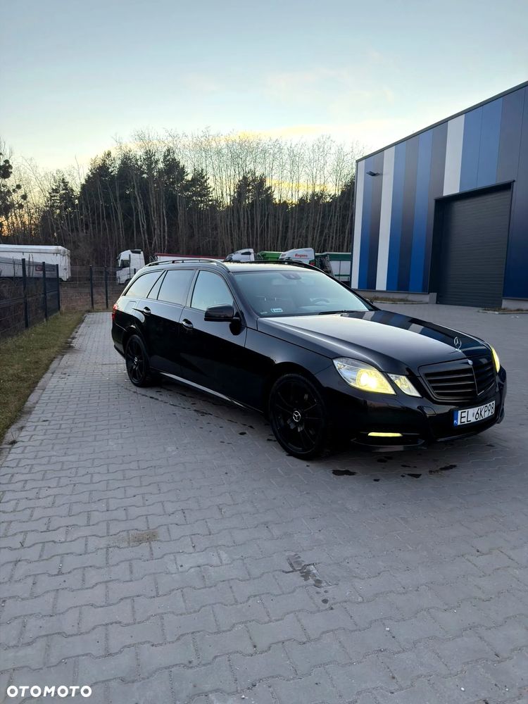 Mercedes-Benz Klasa E 350 CDI DPF BlueEFFICIENCY 7G-TRONIC Avantgarde - 4