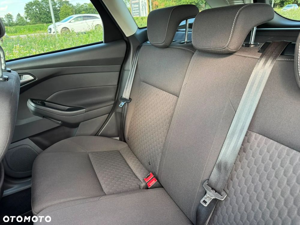 Ford Focus 1.0 EcoBoost Trend - 18