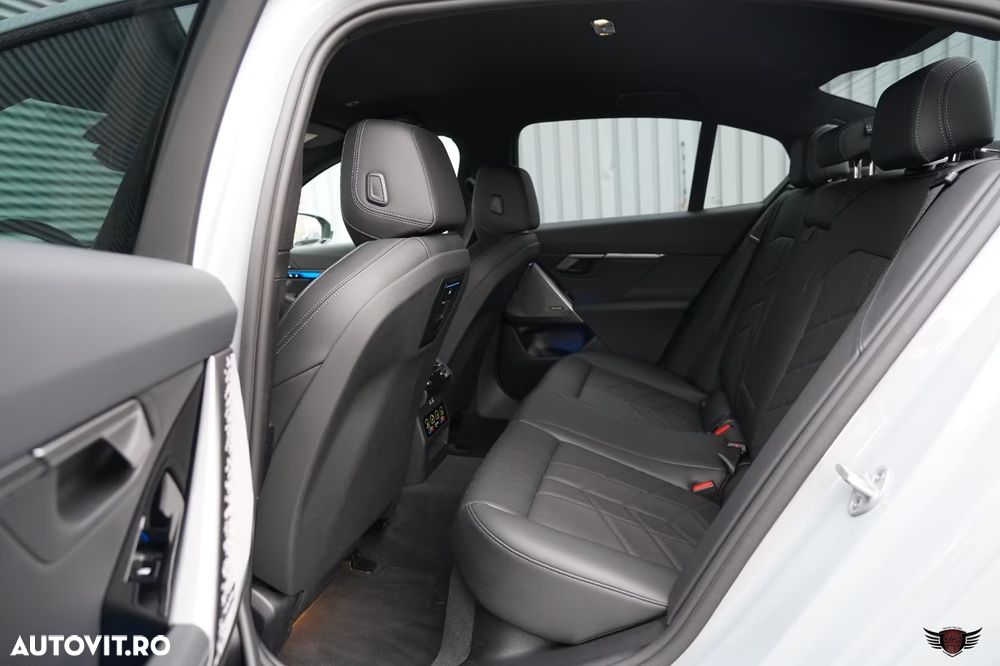 BMW Seria 5 520d xDrive Aut. - 25