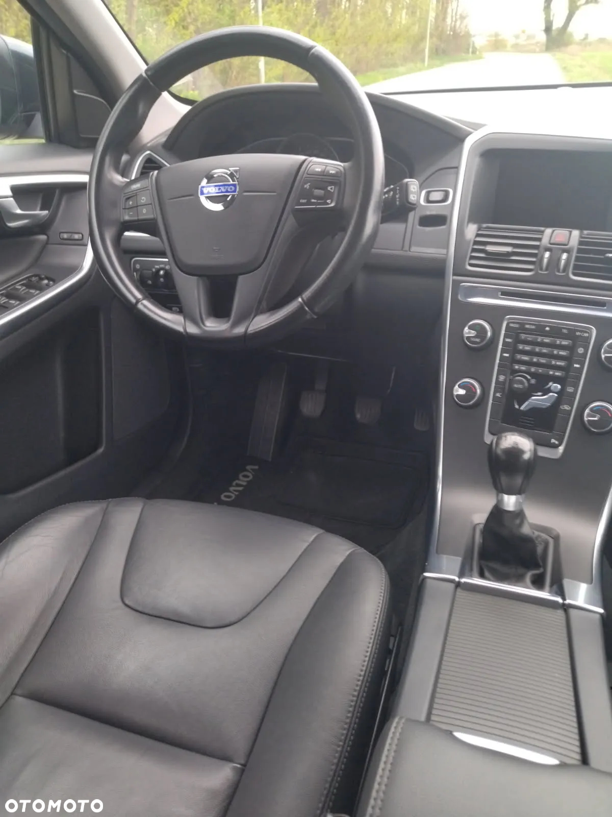 Volvo XC 60 D3 Momentum - 4