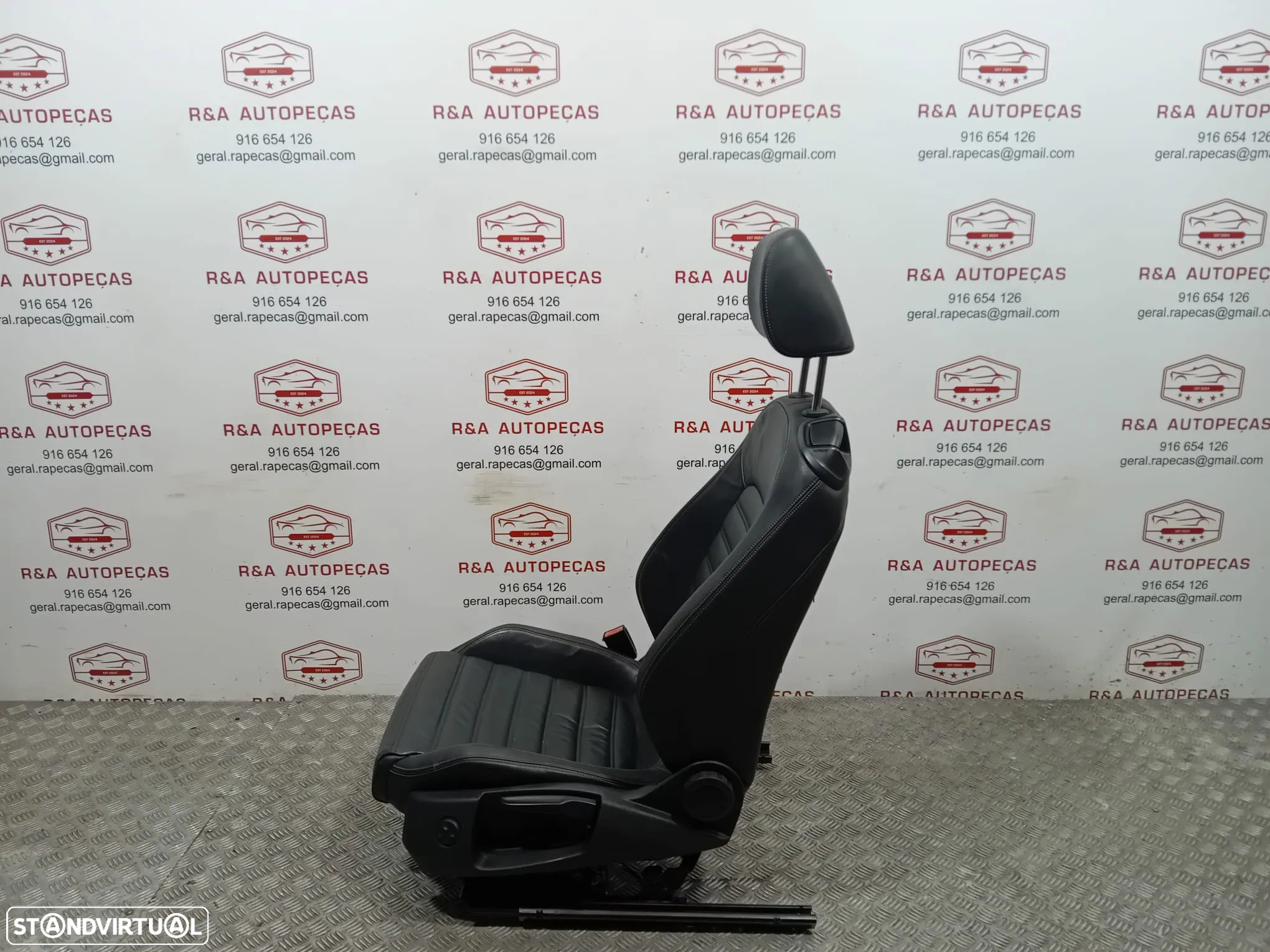 Conjunto de Bancos VW Scirocco em Pele - 15