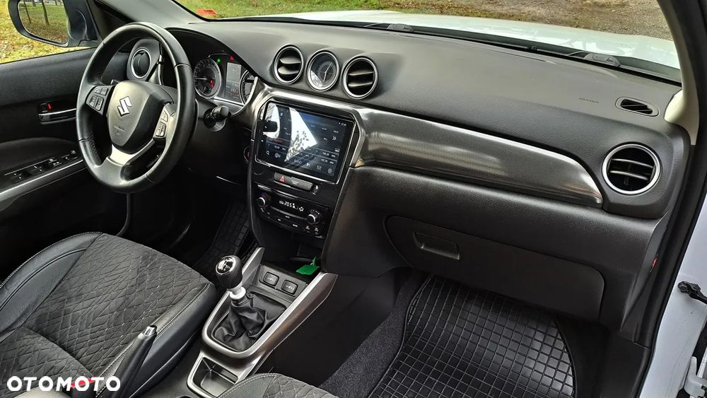 Suzuki Vitara 1.4 Boosterjet Hybrid Allgrip Comfort+ "SHINKAI" - 6