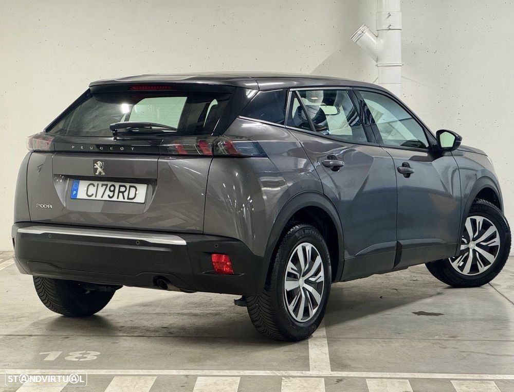 Peugeot 2008 1.2 PureTech Active Pack — fotografia 4
