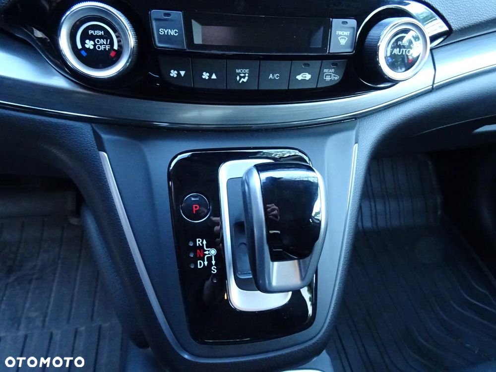 Honda CR-V 1.6i DTEC 4WD Automatik Lifestyle Plus - 32