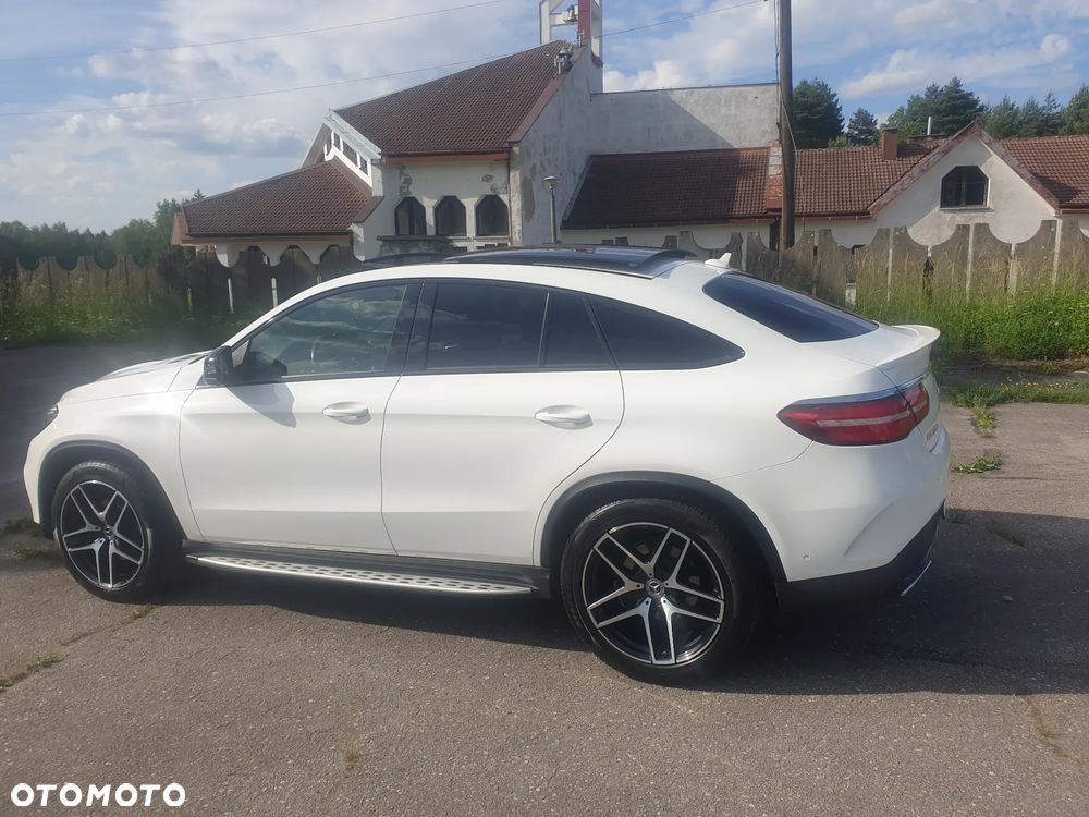 Mercedes-Benz GLE - 23