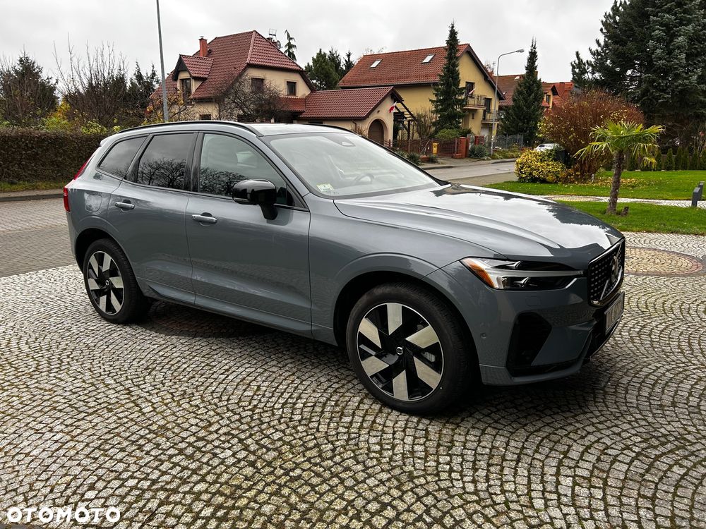 Volvo XC 60 T8 AWD Recharge Geartronic RDesign - 6