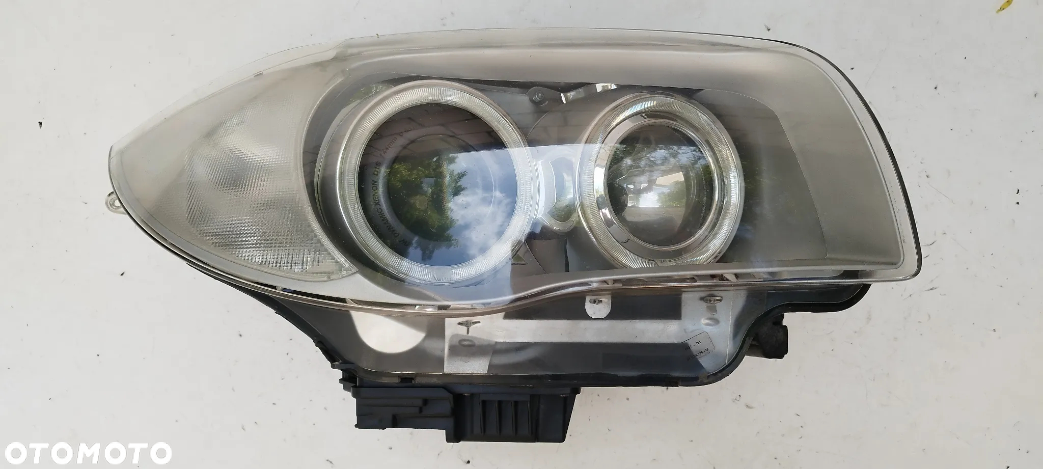 BMW 1 E87 E88 2006-2007 Bi Xenon Skrętny Prawy Idealny Oryginał 6952604 - 06 - 2