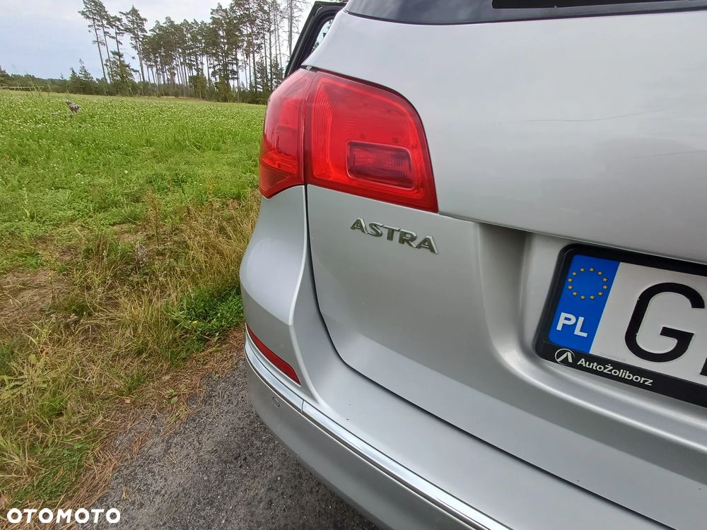 Opel Astra 1.6 CDTI Sport - 24