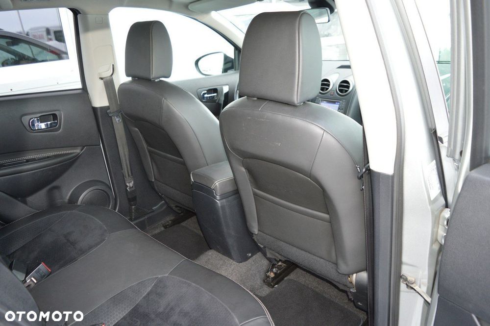 Nissan Qashqai 1.6 Tekna CVT - 30